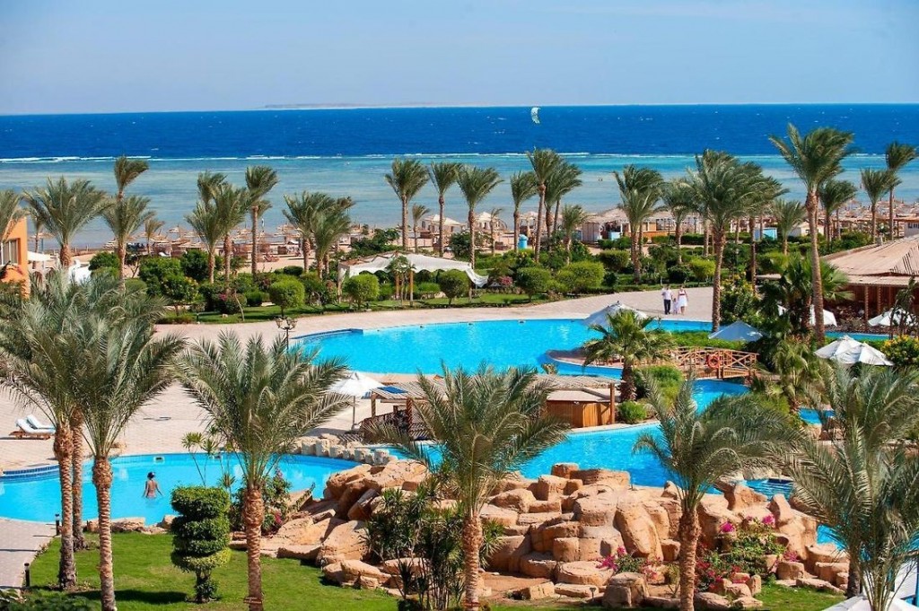 AMWAJ OYOUN HOTEL& RESORT