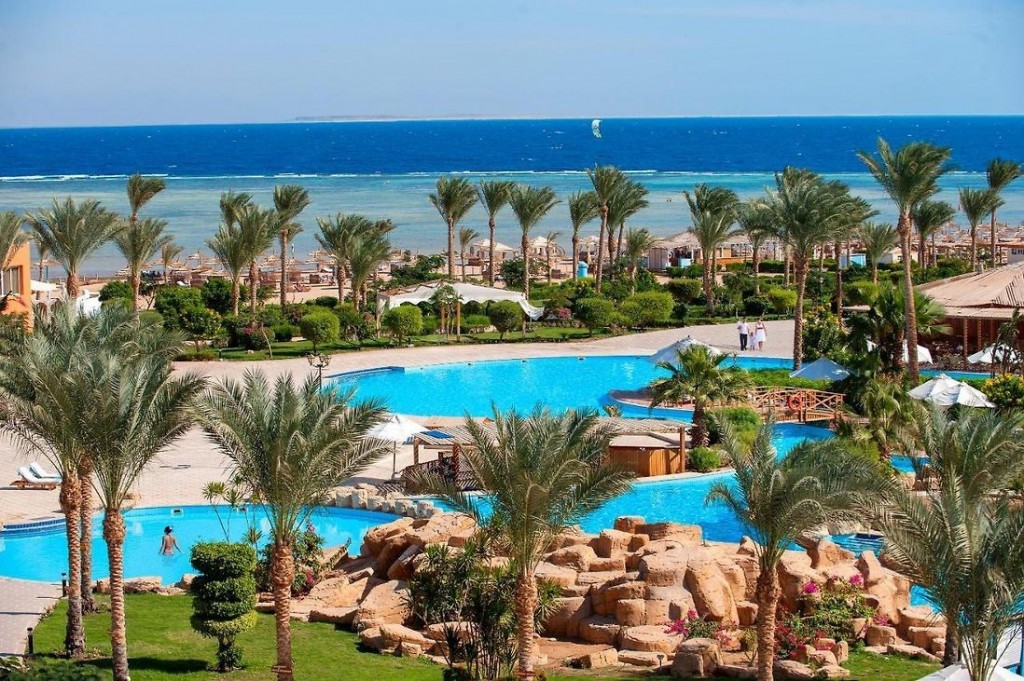 AMWAJ OYOUN HOTEL& RESORT