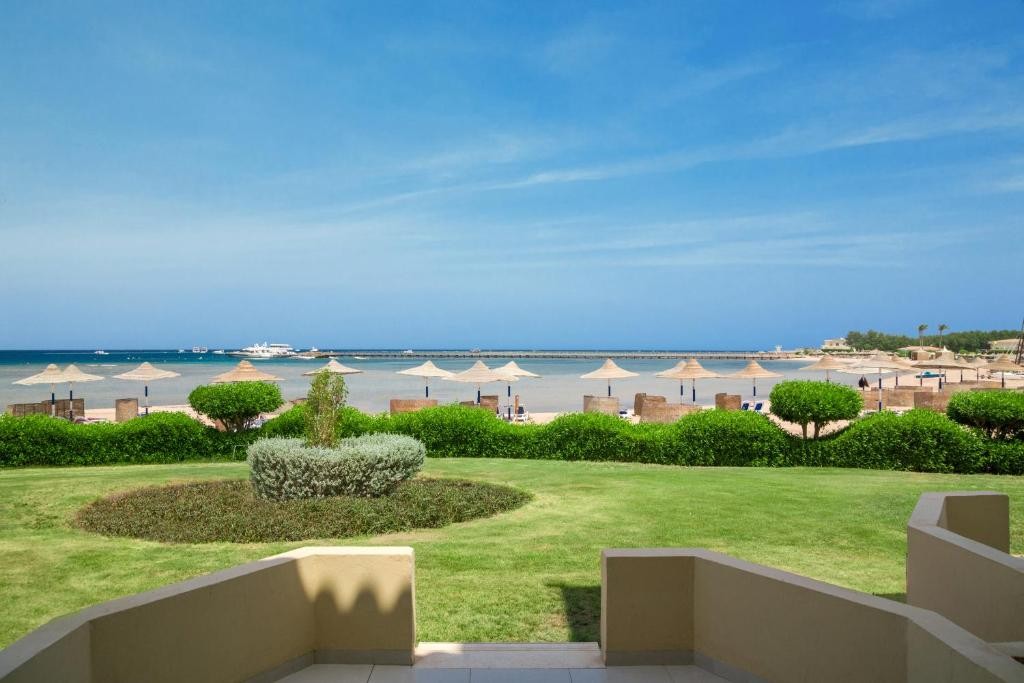 CLEOPATRA LUXURY RESORT MAKADI BAY