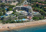 CRYSTAL SUNRISE QUEEN LUXURY RESORT & SPA