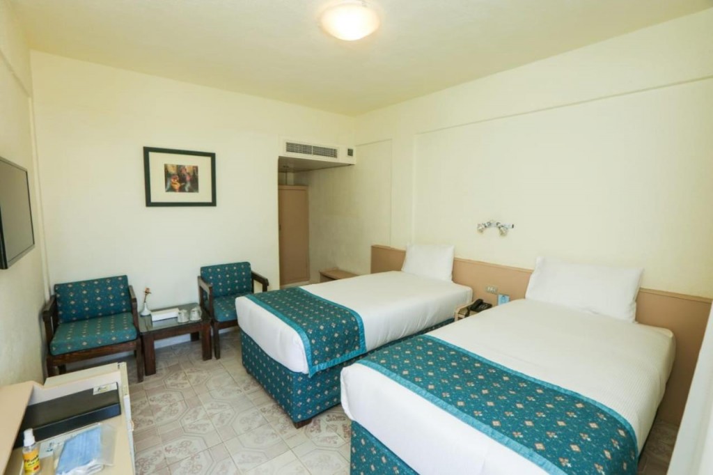 EAGLE PARADISE ABU SOMA