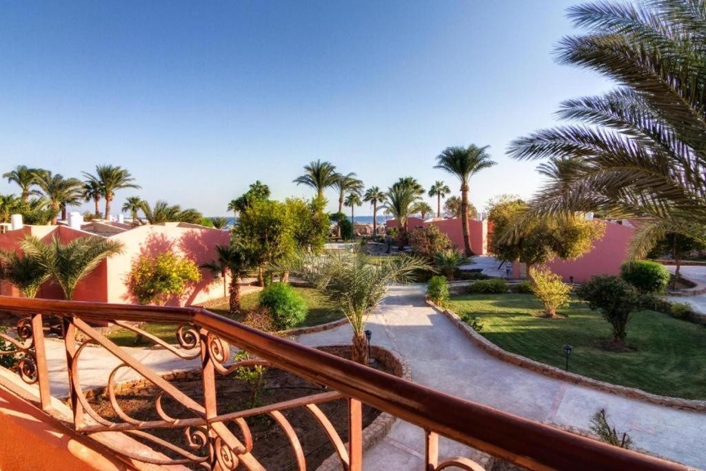 EAGLE PARADISE ABU SOMA