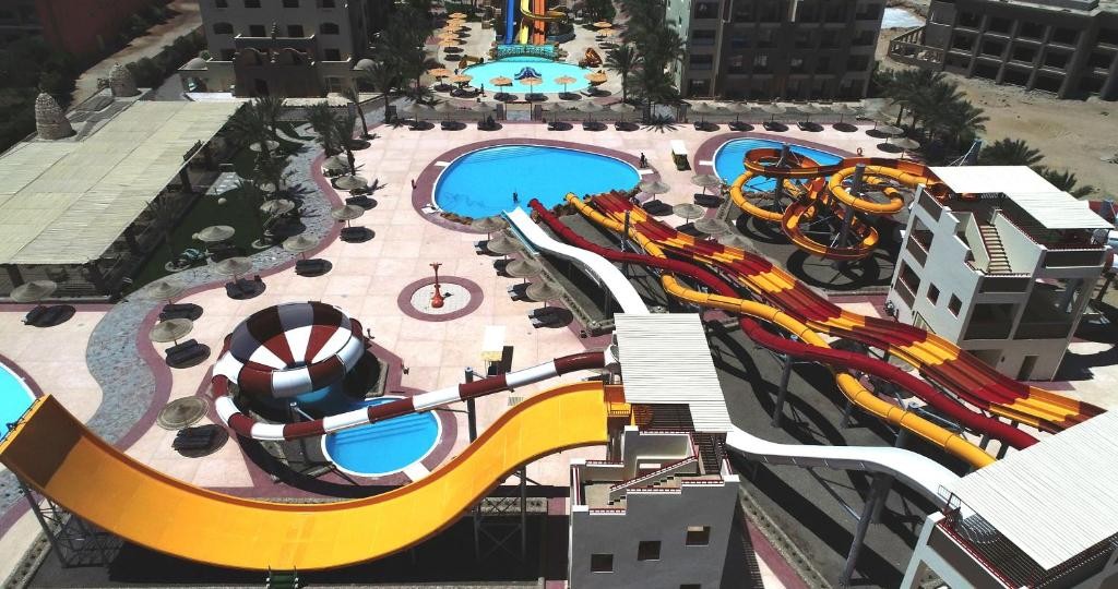 EL KARMA AQUA BEACH RESORT