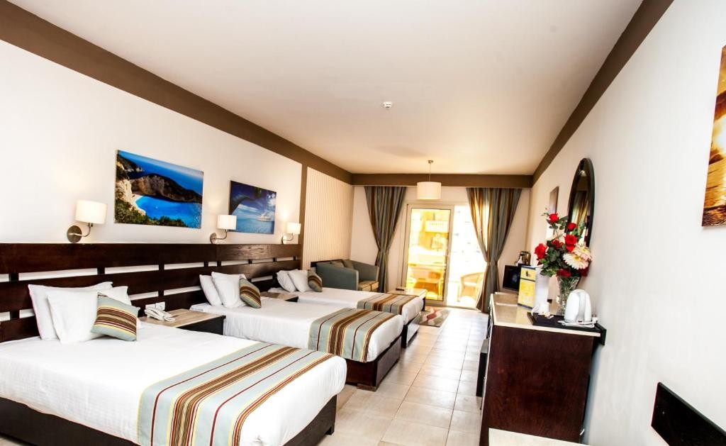 EL KARMA AQUA BEACH RESORT