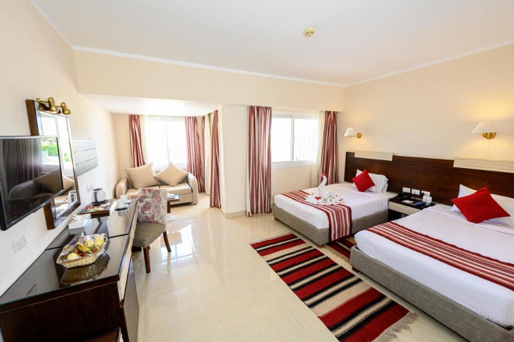 GOLDEN BEACH EX. MOVIE GATE HURGHADA