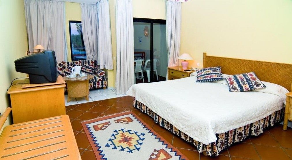 GRAND PLAZA HOTEL