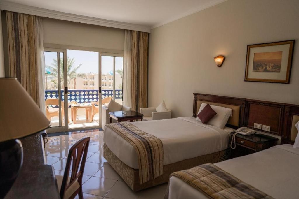 GRAND ROTANA RESORT & SPA