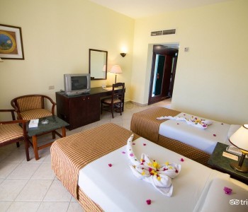 ISLAND GARDEN RESORT
