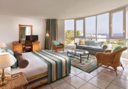 JOLIE VILLE GOLF & RESORT