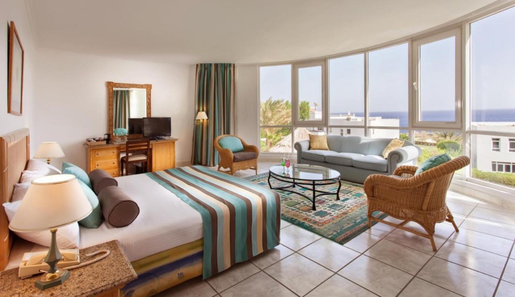 JOLIE VILLE GOLF & RESORT