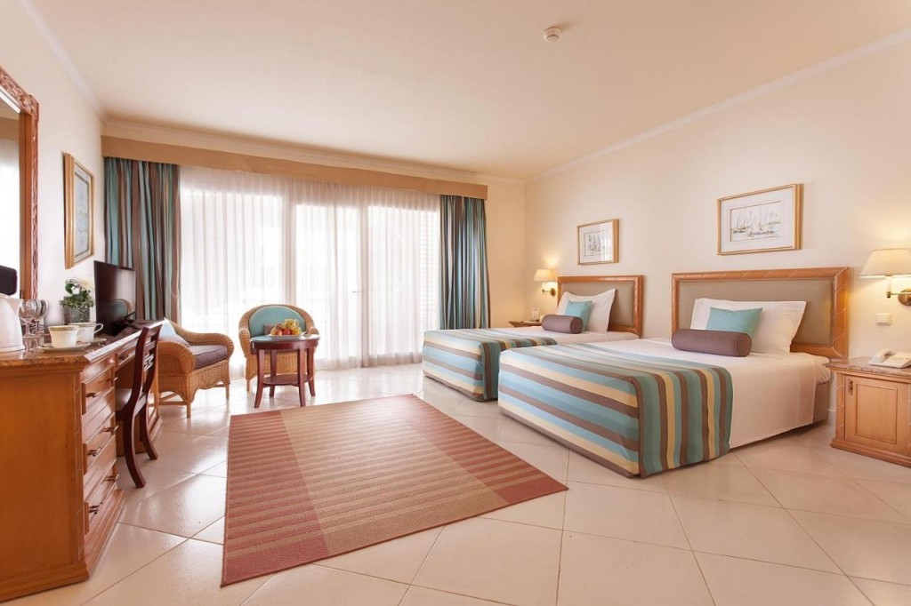 JOLIE VILLE GOLF & RESORT