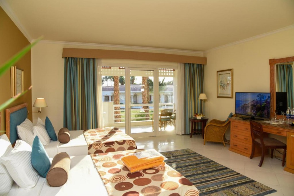 JOLIE VILLE GOLF & RESORT