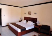 LA PERLA  HOTEL