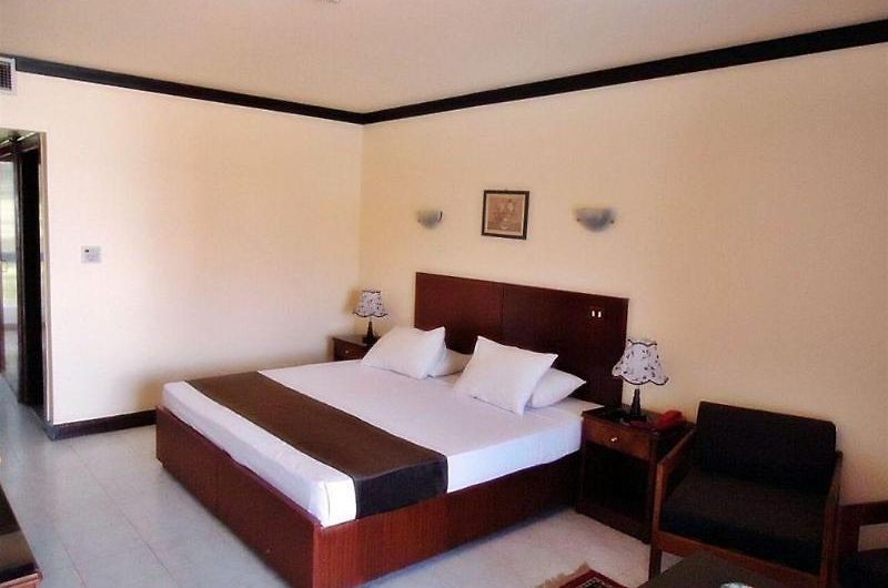 LA PERLA  HOTEL