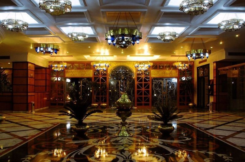 LA PERLA  HOTEL