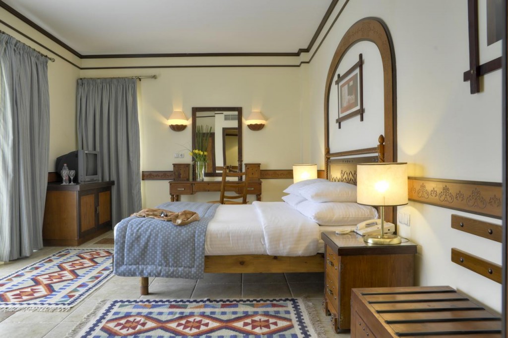 MELTON TIRAN RESORT - EX. TIRAN ISLAND