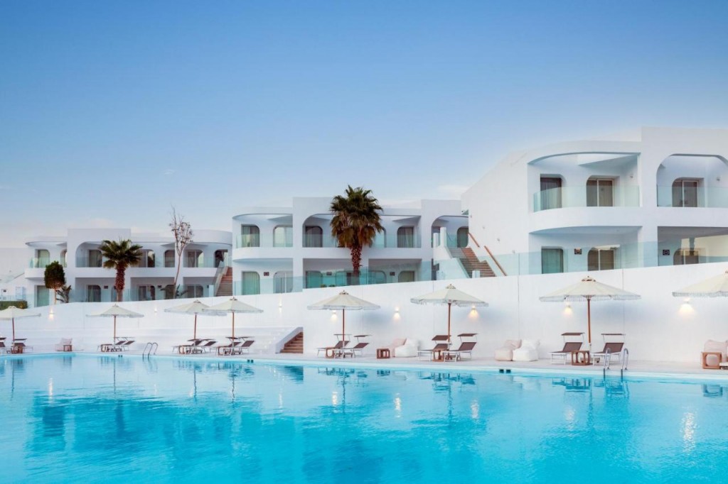 MERAKI RESORT (ADULT ONLY +16)