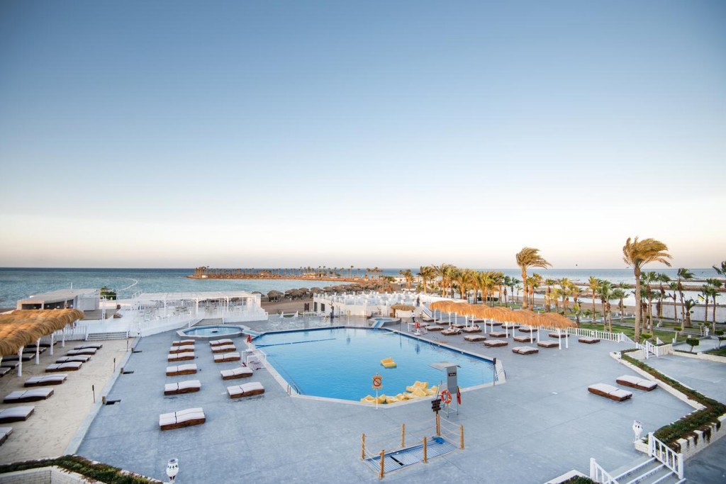 MERAKI RESORT (ADULT ONLY +16)