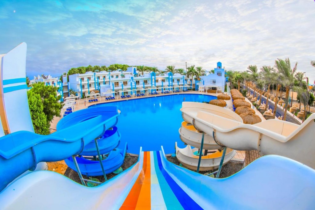 MIRAGE BAY RESORT & AQUAPARK