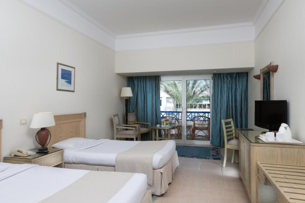 NAAMA BAY HOTEL & RESORT (EX TROPITEL NAAMA BAY HOTEL)