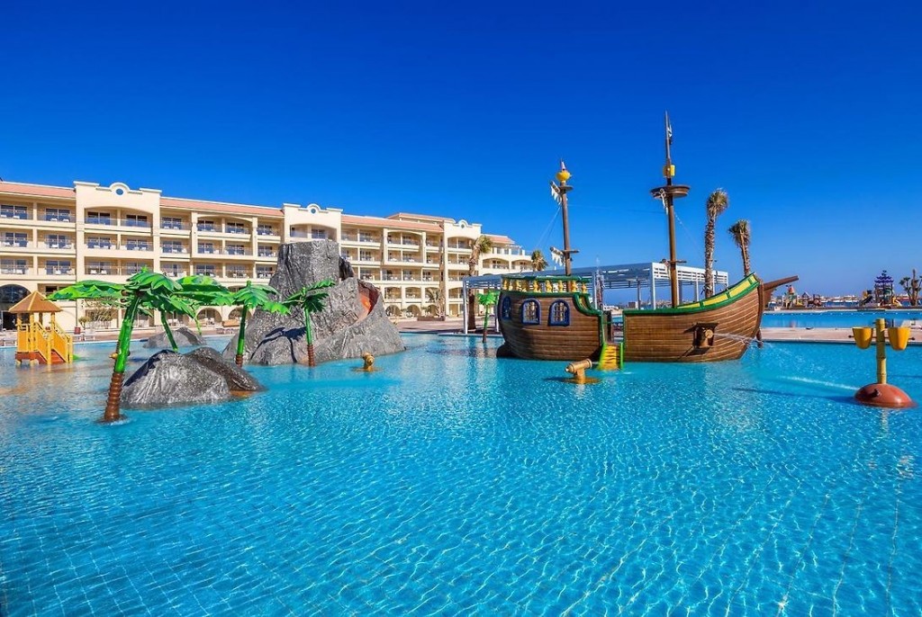 PICKALBATROS WHITE BEACH RESORT - HURGHADA