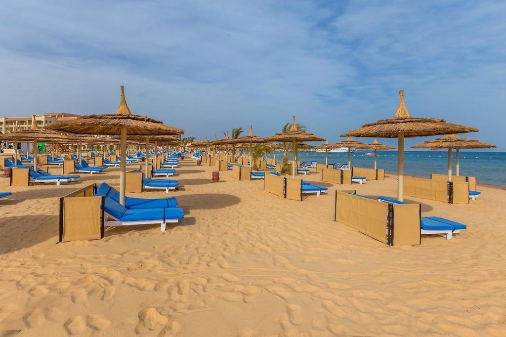 PICKALBATROS WHITE BEACH RESORT - HURGHADA