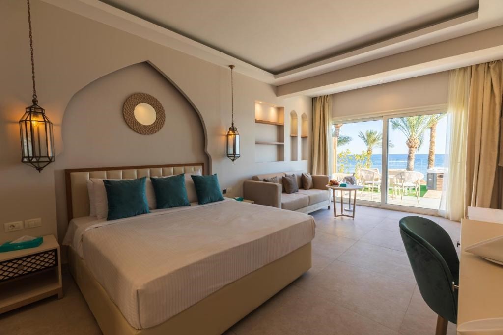 SUNRISE REMAL BEACH  RESORT