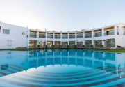 SUNRISE REMAL BEACH  RESORT
