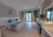 SUNRISE SELECT GARDEN BEACH RESORT