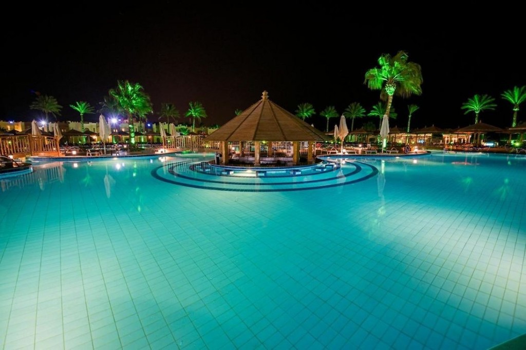 SUNRISE SELECT ROYAL MAKADI AQUA RESORT