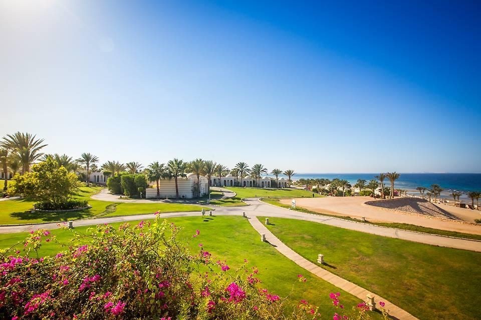 THE OBEROI BEACH RESORT