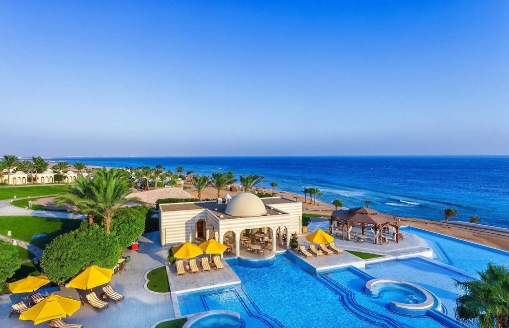 THE OBEROI BEACH RESORT