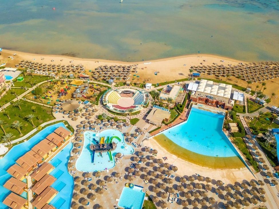 TITANIC BEACH RESORT & AQUAPARK