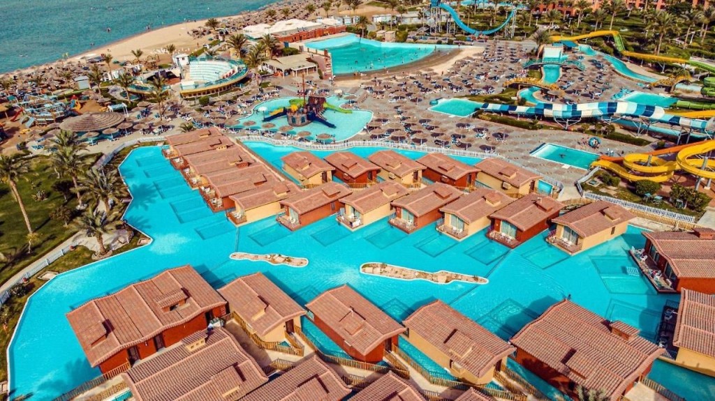 TITANIC PALACE RESORT & AQUAPARK