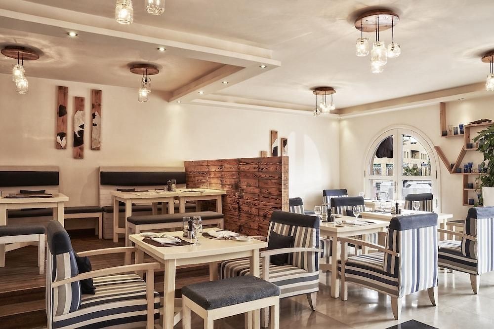 TURTLE'S INN HOTEL EL GOUNA