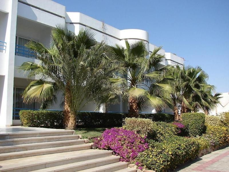 VERA CLUB QUEEN BEACH