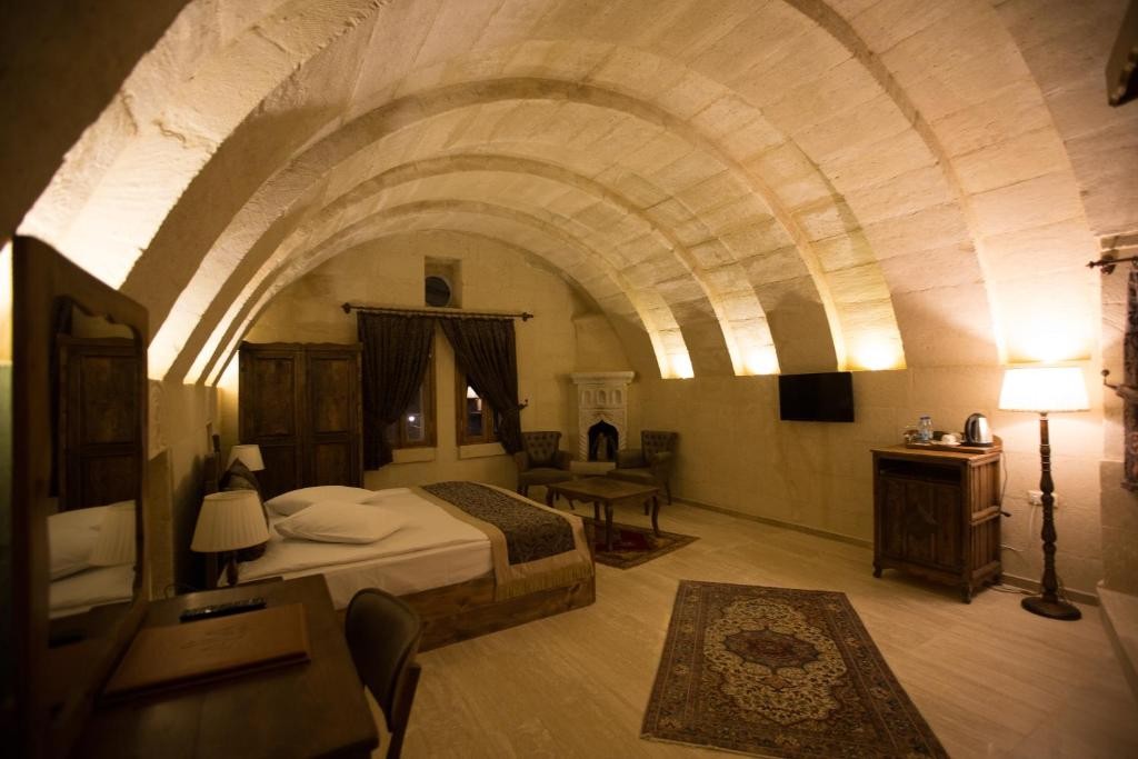 ALIA CAVE HOTEL