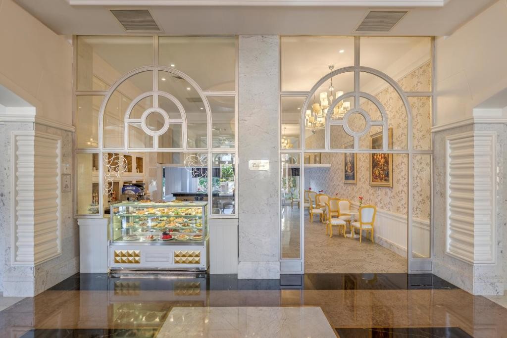 DOBEDAN EXCLUSIVE HOTEL & SPA (EX.ALVA DONNA EXCLUSIVE HOTEL & SPA)