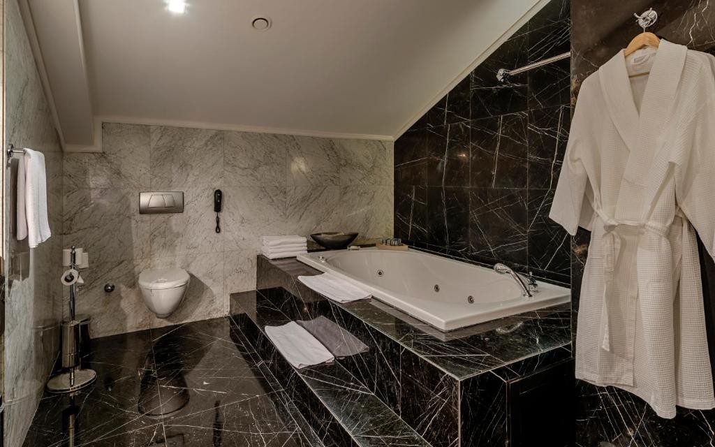 DOBEDAN EXCLUSIVE HOTEL & SPA (EX.ALVA DONNA EXCLUSIVE HOTEL & SPA)