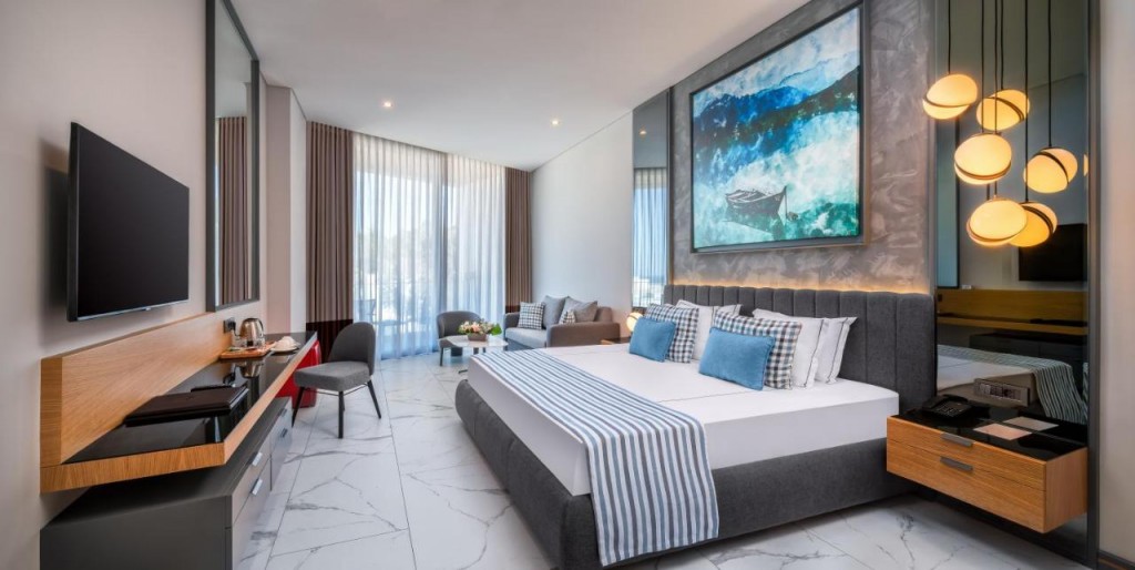SELECTUM LUXURY DOORA