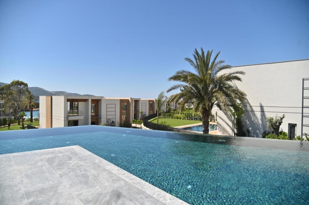 SELECTUM LUXURY DOORA