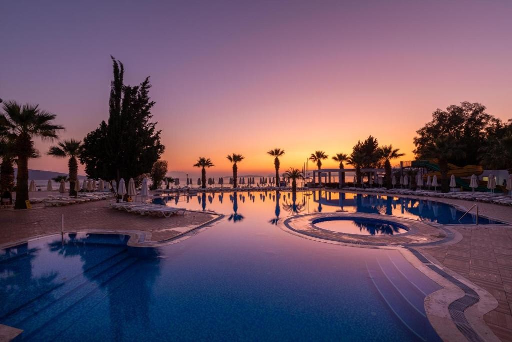 LABRANDA TMT BODRUM RESORT