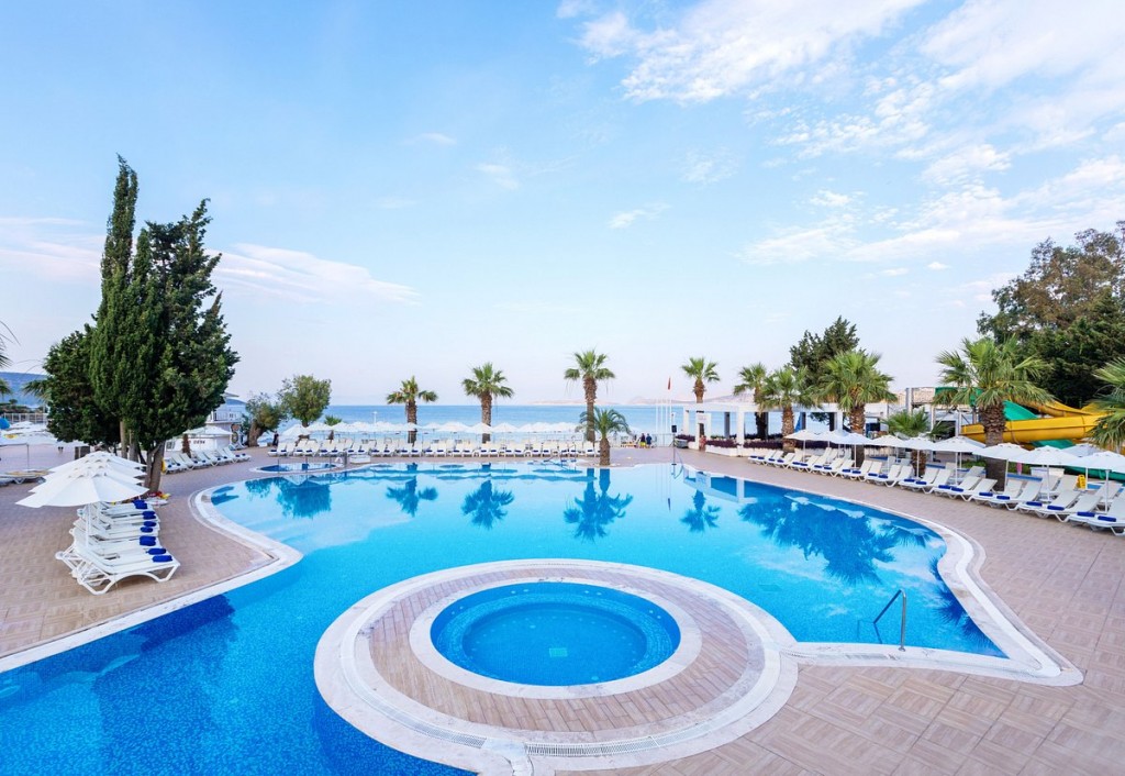 LABRANDA TMT BODRUM RESORT