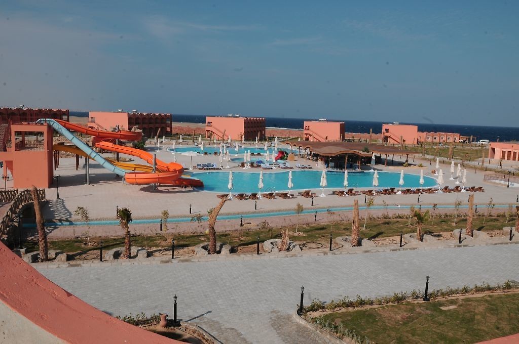 THE THREE CORNERS HAPPY LIFE BEACH RESORT