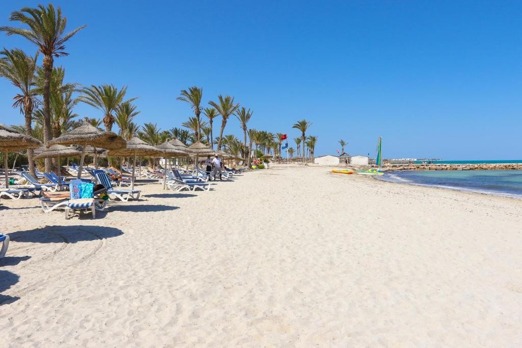 PALM AZUR