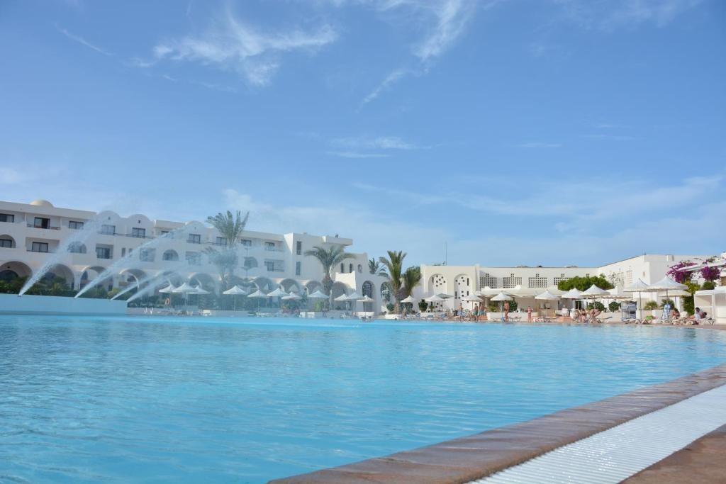 PALM AZUR