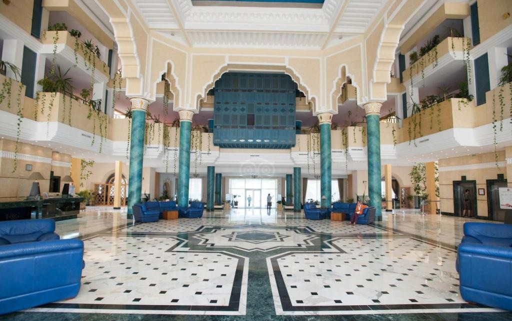 ROYAL GARDEN