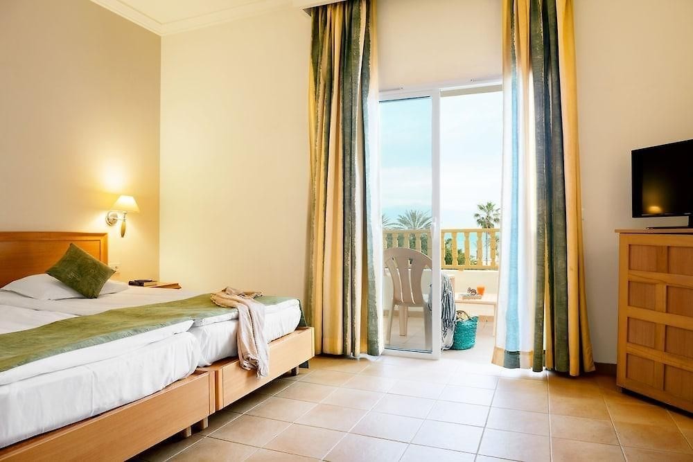 CALIMERA DELFINO BEACH RESORT & SPA