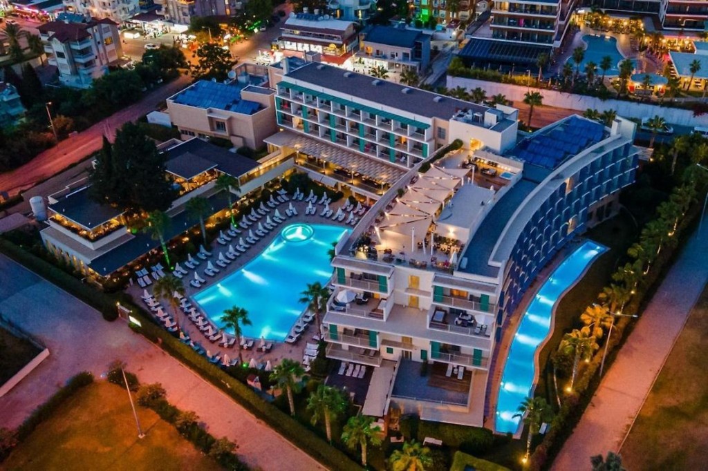 TUI BLUE BARUT ANDIZ (ADULTS ONLY)